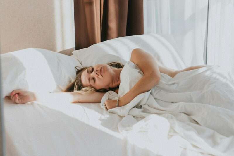 Dormire di più dopo una notte insonne può proteggere la salute
