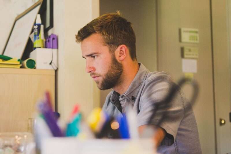 Caldo e concentrazione: perché studiare d’estate è più difficile