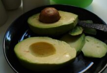 Avocado 2.0: scoperto il gene che controlla il “cambio di sesso” dei fiori avocado