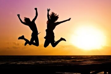 Sentirsi giovani non è solo una questione di età: cosa succede quando la mente non segue il calendario